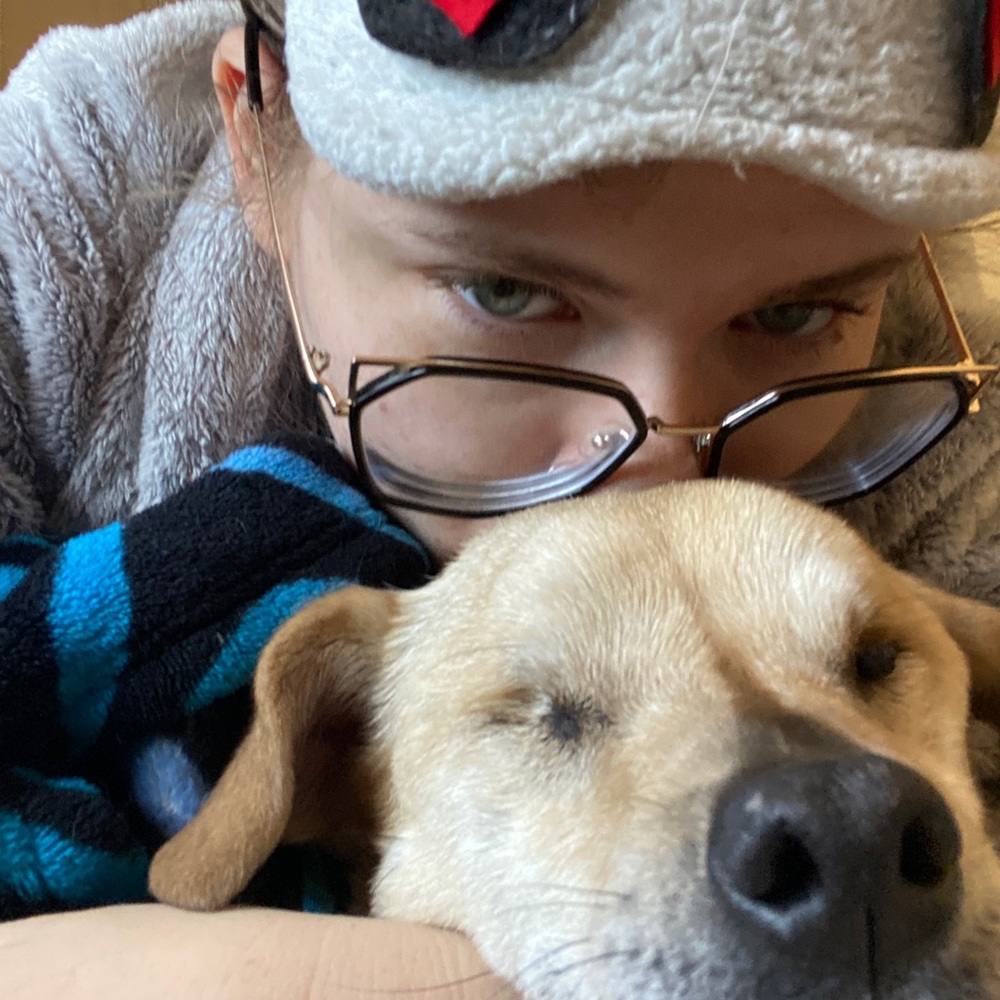 Meet your Posher, Danielle